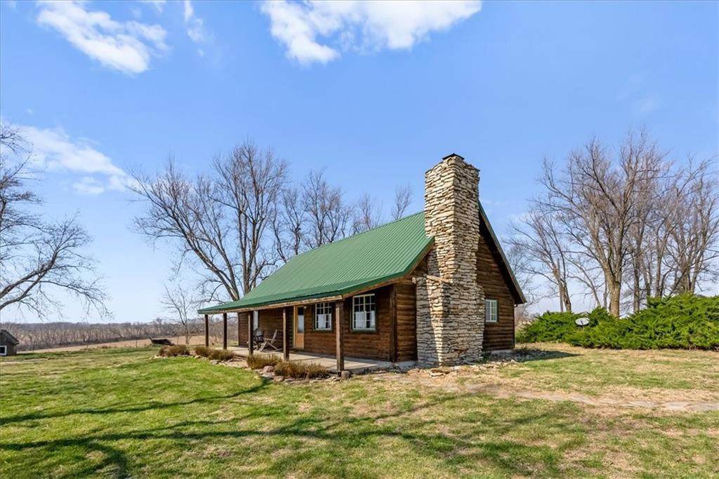 18200 14th Road - Photo 1