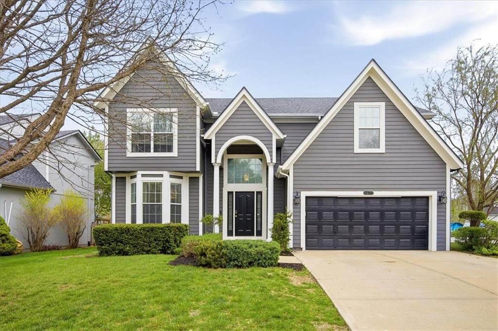 4439 Meadow View Drive - Photo 1