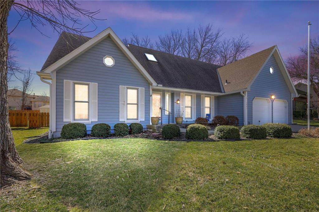 1941 Frontier Lane - Photo 1