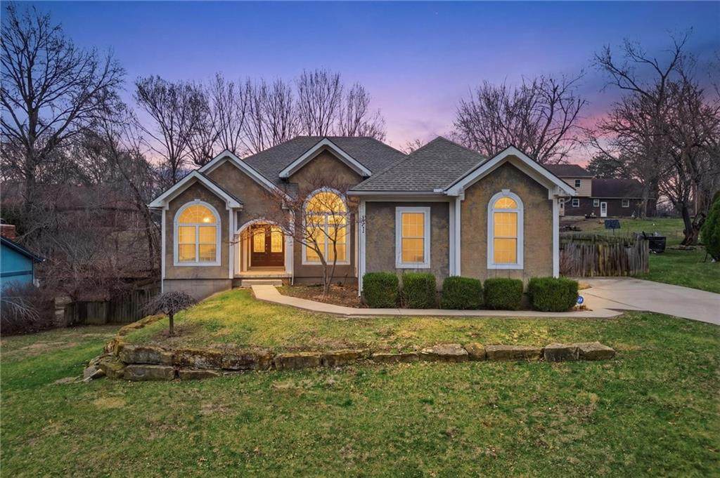 1801 79TH Terrace - Photo 1