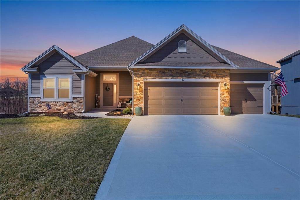 10212 Corrington Avenue - Photo 1