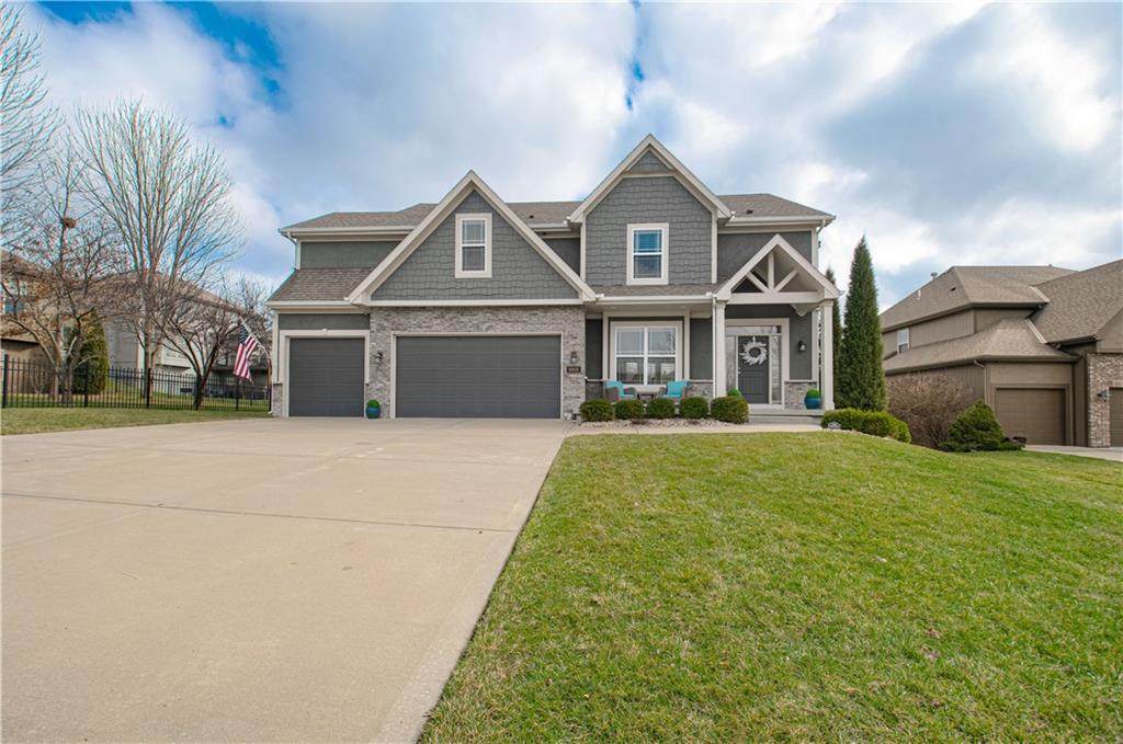 8909 95th Court - Photo 1