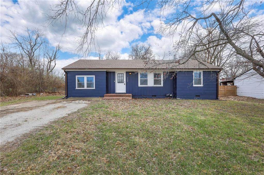 5205 Longview Road - Photo 1