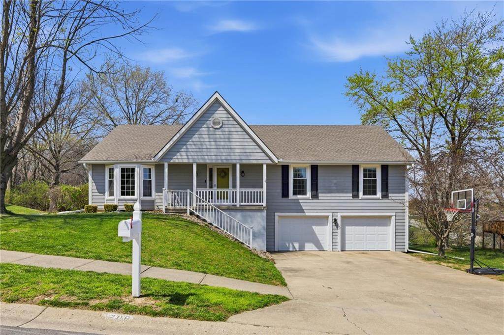 1206 Campbell Street - Photo 1