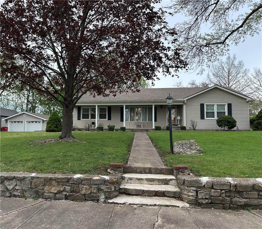 545 17th Street - Photo 1