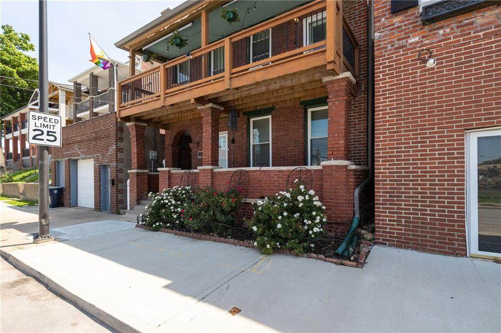 543 Troost Avenue - Photo 1