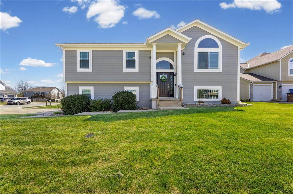 715 Madison Creek Court - Photo 1