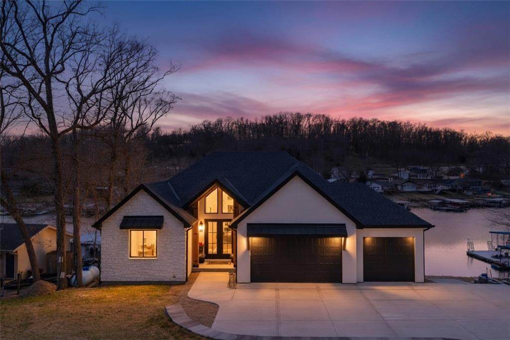 429 Sparkling Water Circle - Photo 1