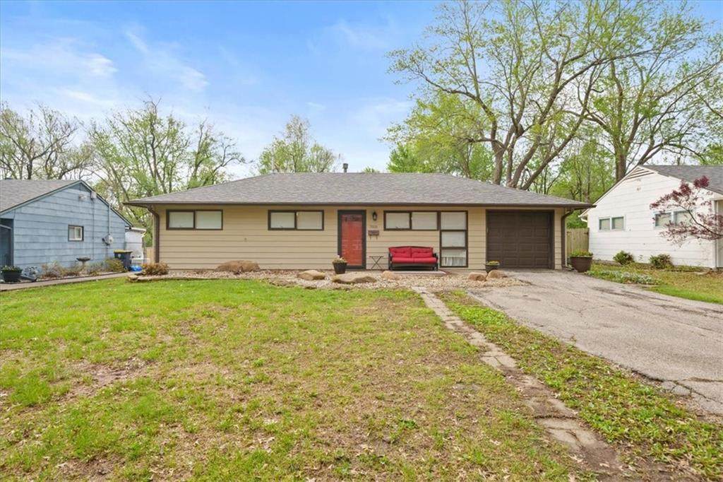 7505 111th Terrace - Photo 1
