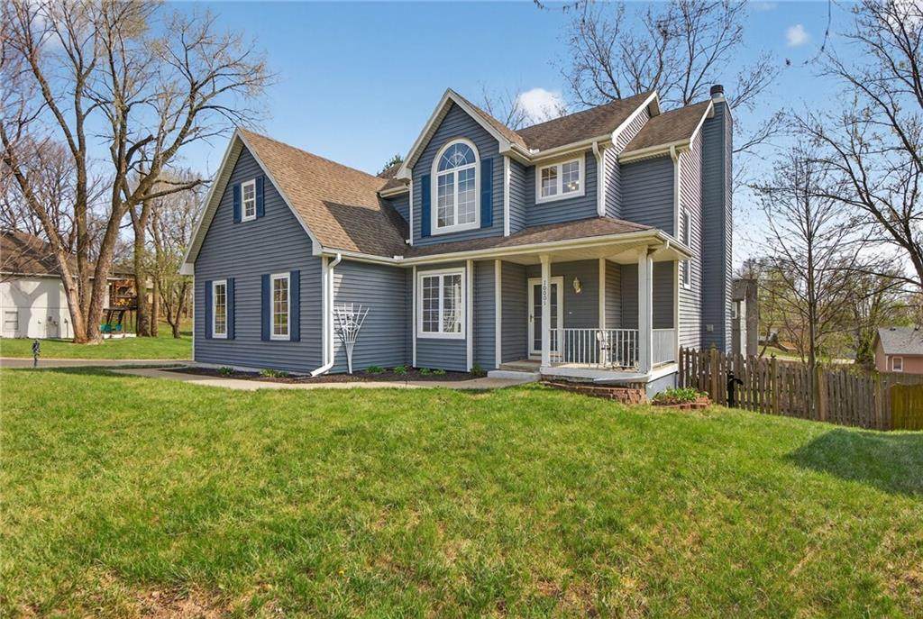 10001 87th Street - Photo 1