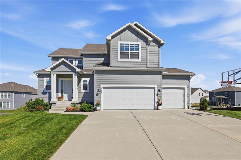 4417 Tanzanite Circle - Photo 1