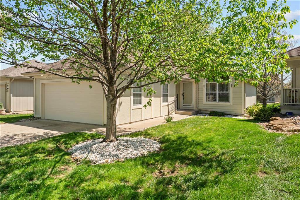 5233 Downey Avenue - Photo 1