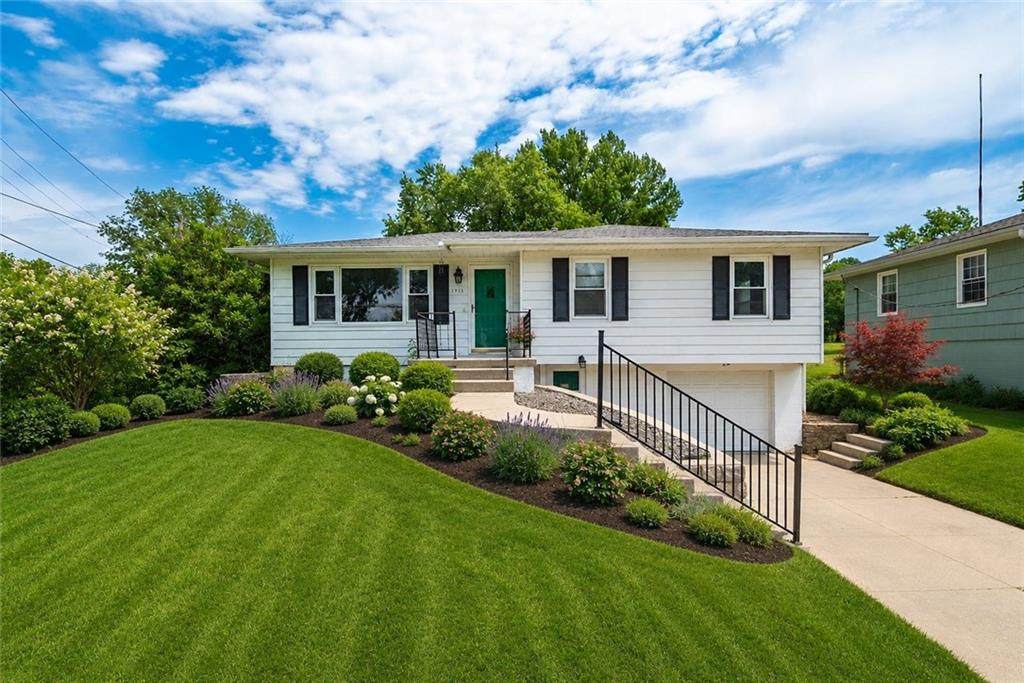 2913 29th Street - Photo 1