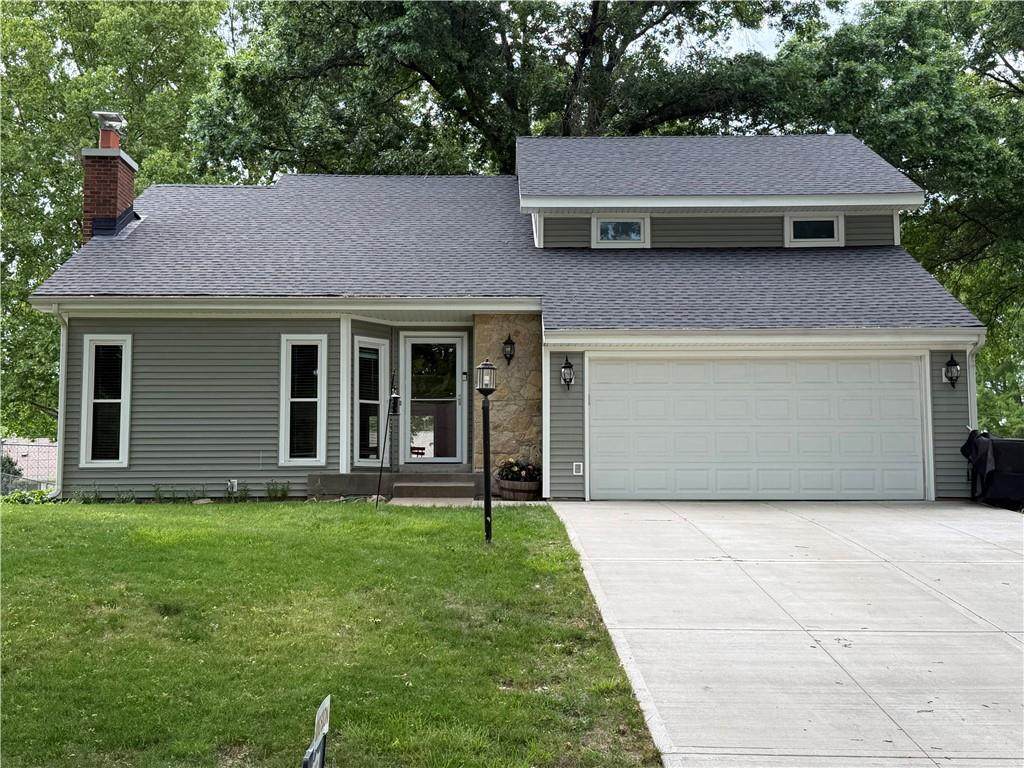 3110 Lakeview Circle - Photo 1
