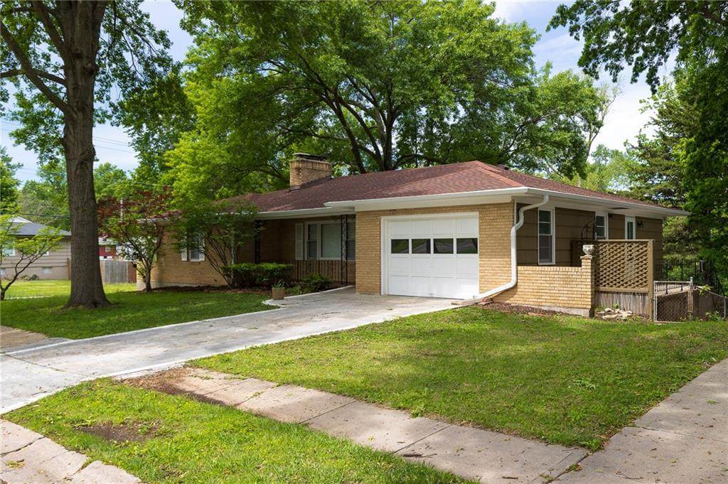 12800 49th Street - Photo 1