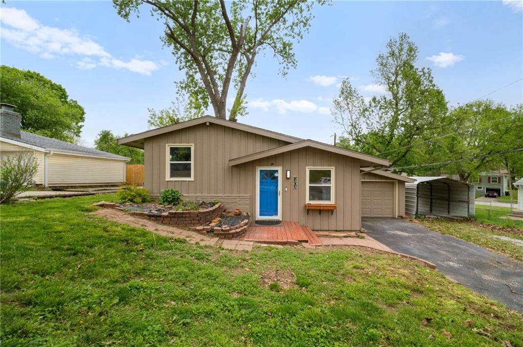 5404 42nd Terrace - Photo 1