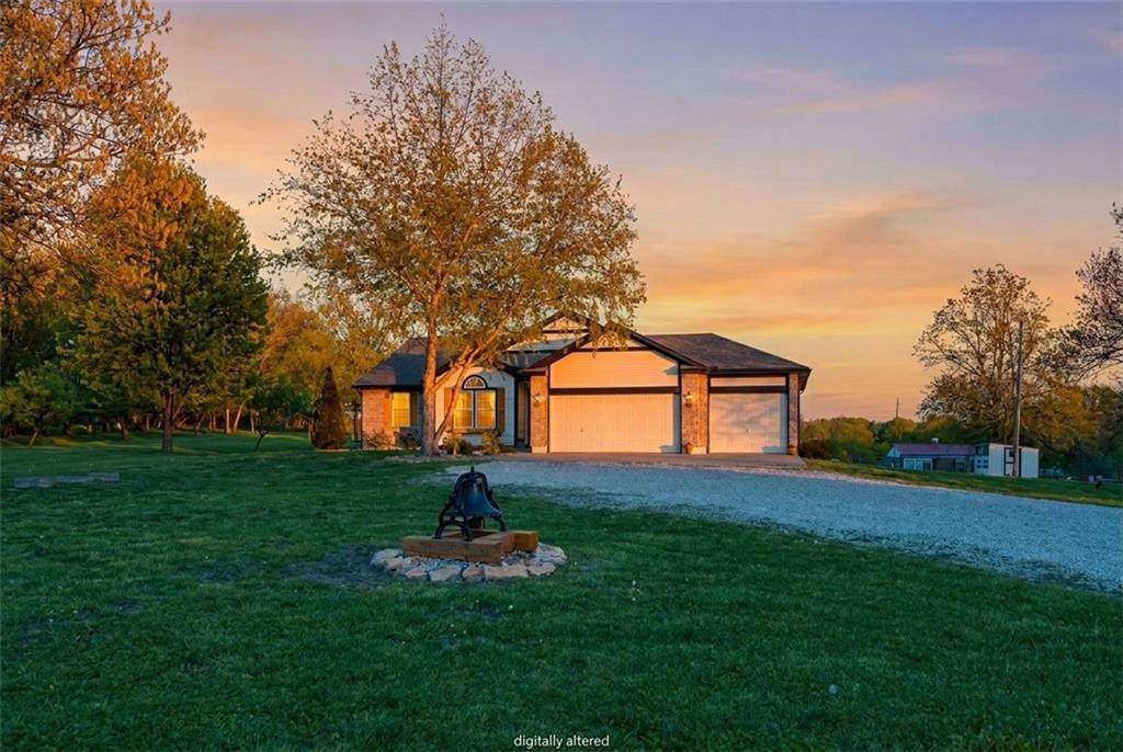 16023 Jesse James Farm Road - Photo 1