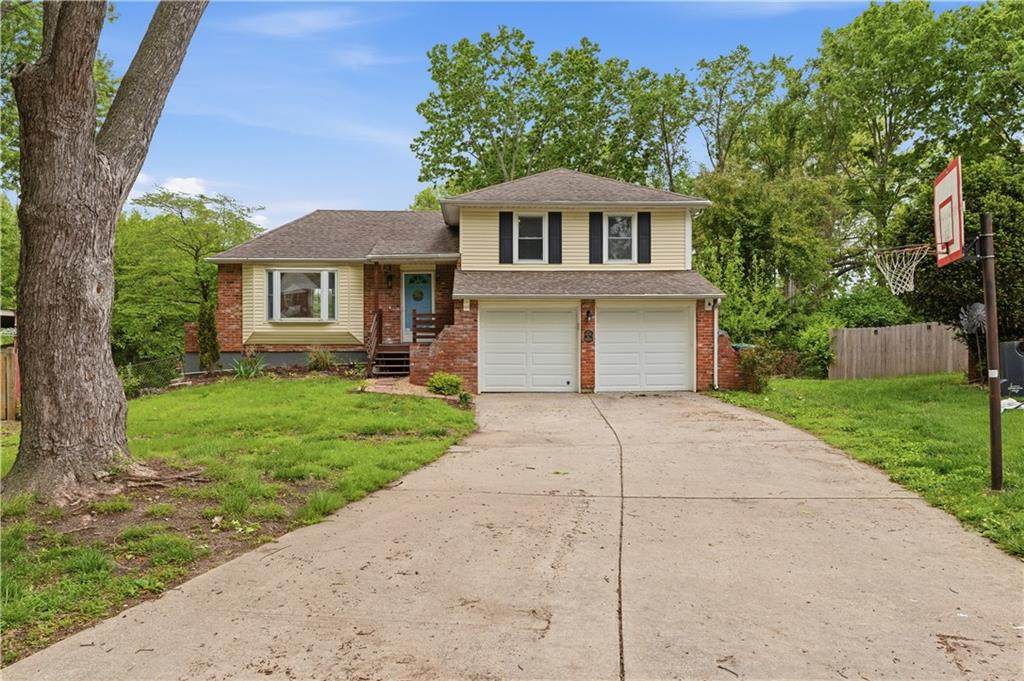 2904 Bedford Court - Photo 1