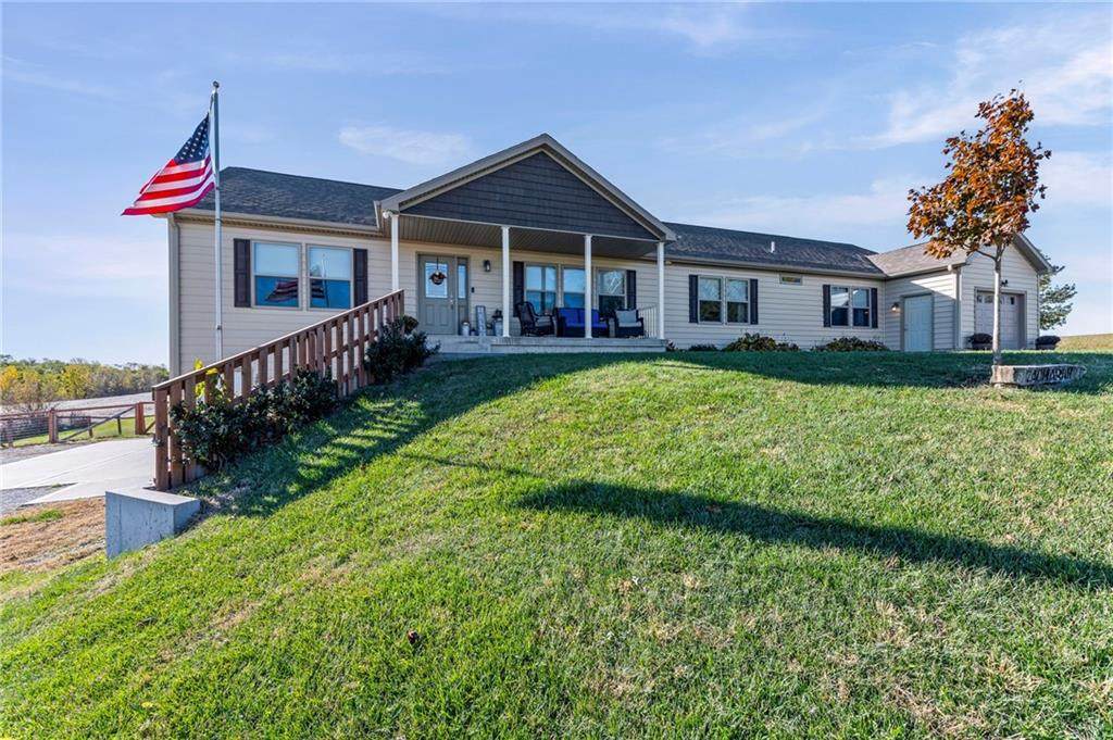 27455 Stephanie Lane - Photo 1