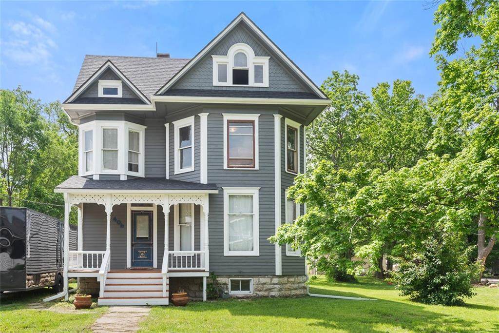 406 4th Street - Photo 1
