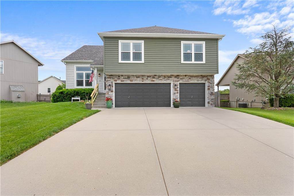 1834 White Tail Lane - Photo 1