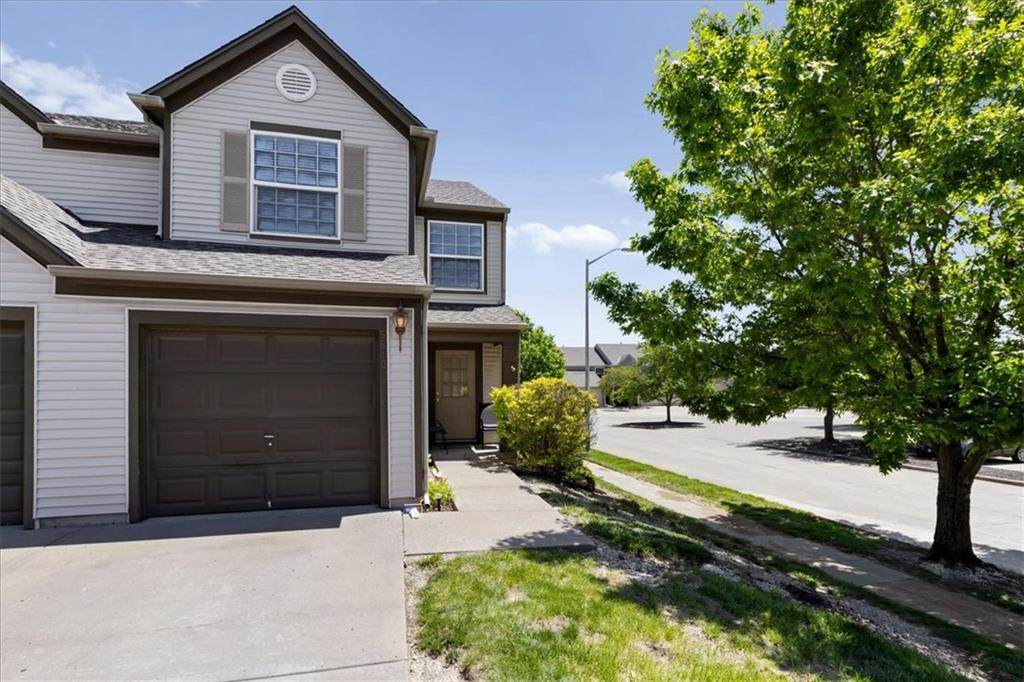 5540 Fairmount Avenue - Photo 1