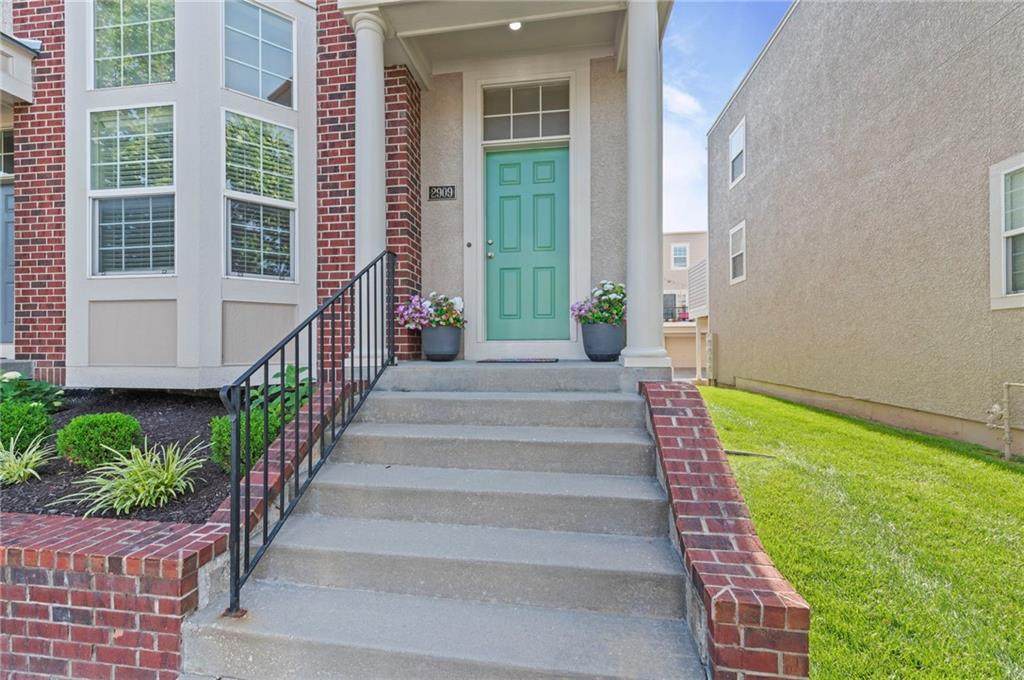 2909 Swift Street - Photo 1