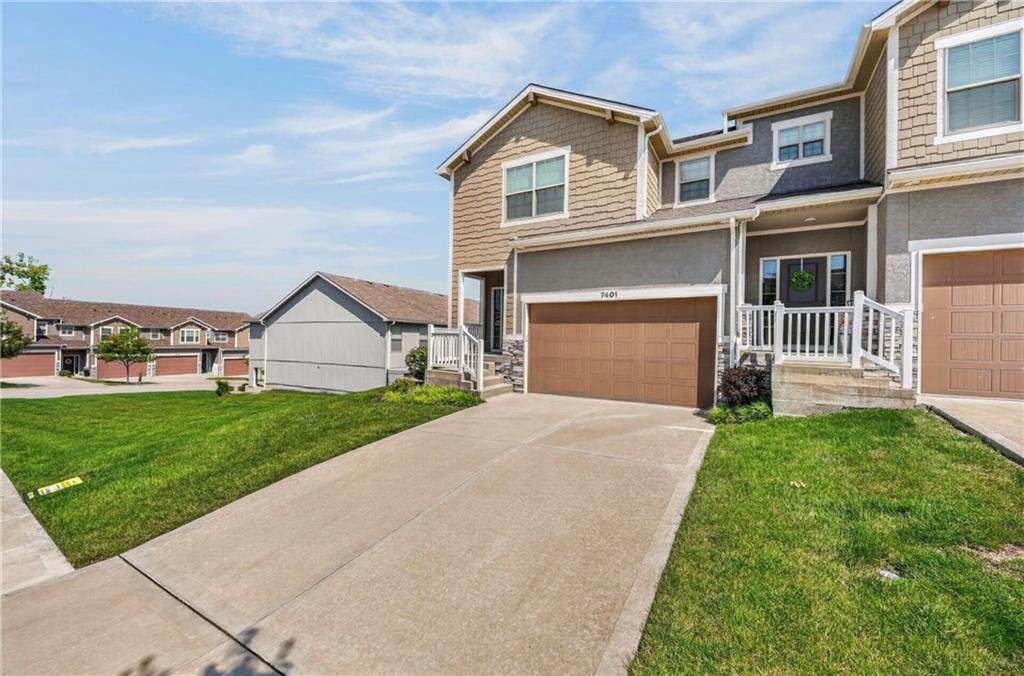 7401 Aaron Street - Photo 1