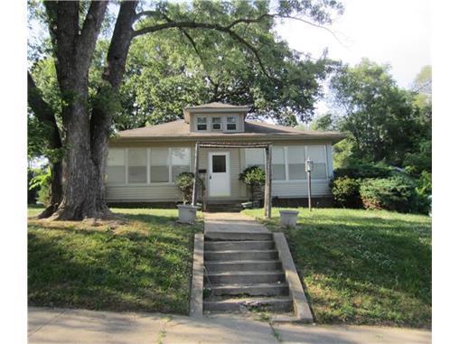 568 Middle Street - Photo 1