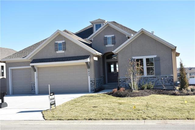 5923 Lakecrest Drive - Photo 1