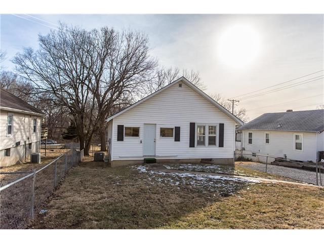 11203 10th Street - Photo 1