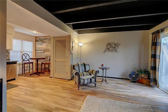 241 Bayview Drive - Photo 1