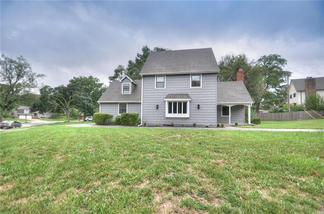 9100 Bel Air Circle - Photo 1