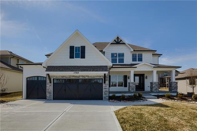 15969 165 Street - Photo 1