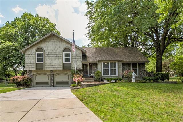 10521 Sagamore Road - Photo 1