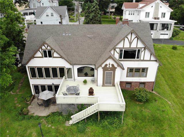1105 Riverview Drive - Photo 1