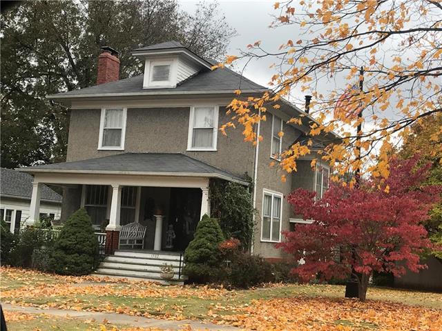 1707 Franklin Avenue - Photo 1