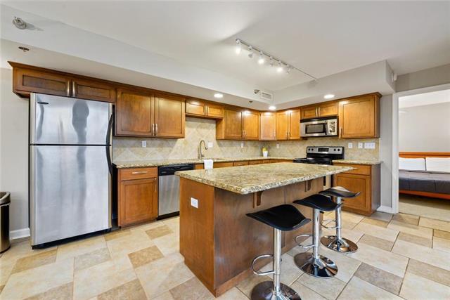 600 Admiral Boulevard - Photo 1