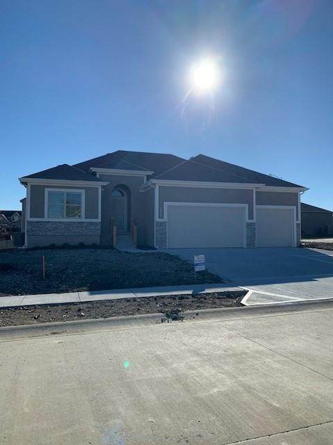1113 Winterberry Circle - Photo 1