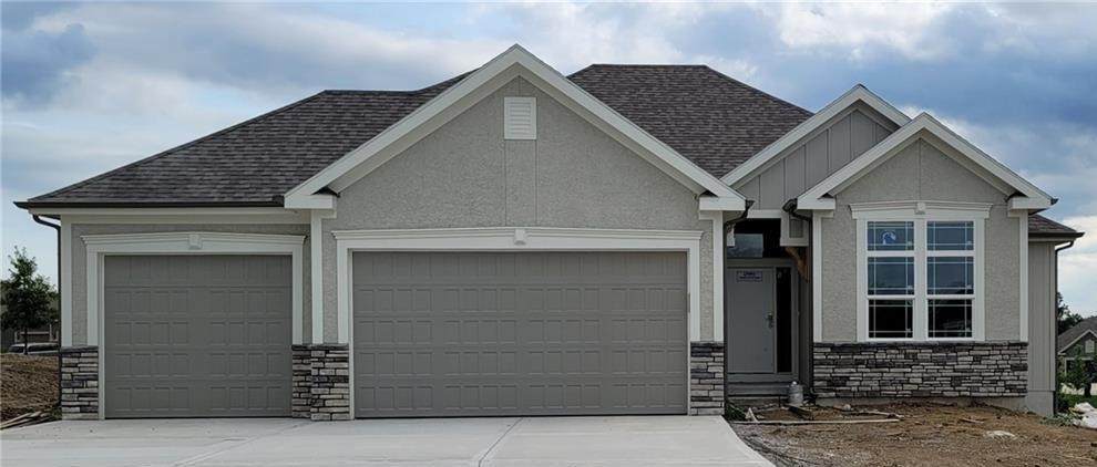 9424 Belleview Avenue - Photo 1