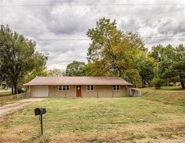 207 7th Street - Photo 1