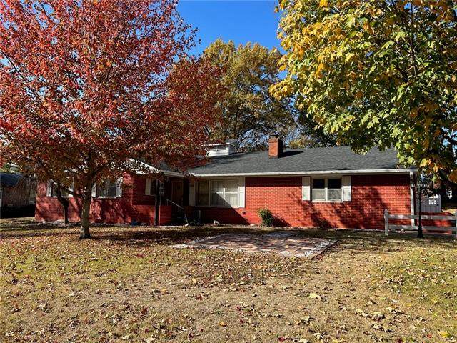 716 Main Street - Photo 1