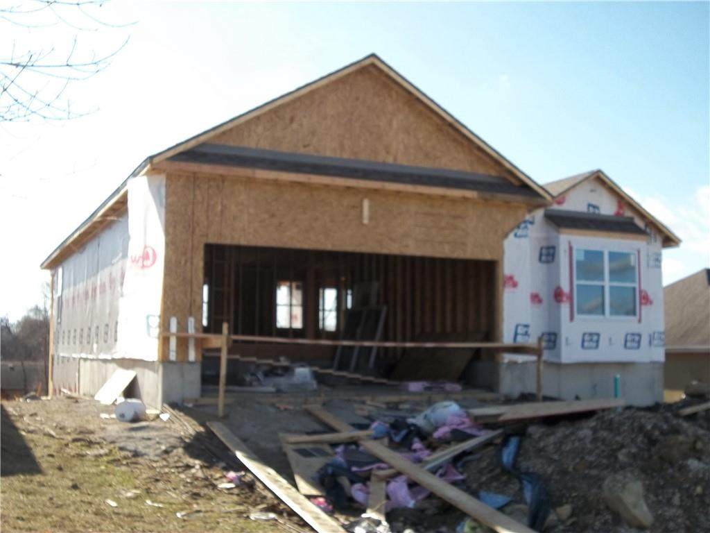 902 Ingleside Drive - Photo 1