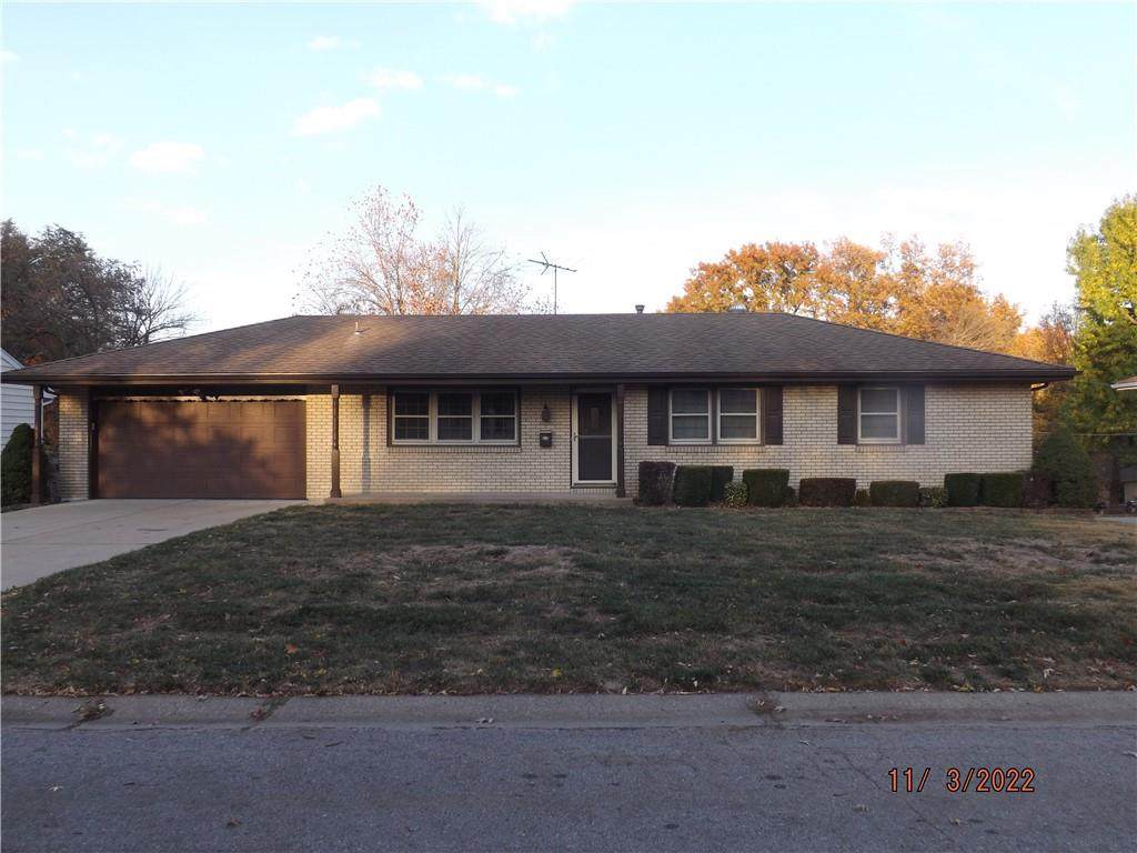 600 Leslie Drive - Photo 1