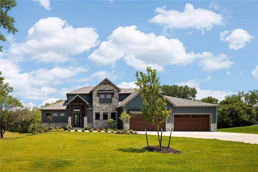 17894 169th Street - Photo 1