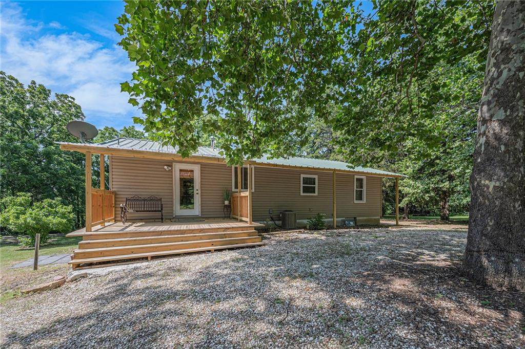 10618 Kaw Drive - Photo 1