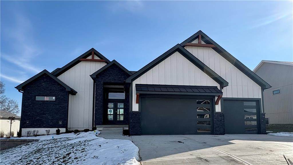 1403 Kintyre Court - Photo 1