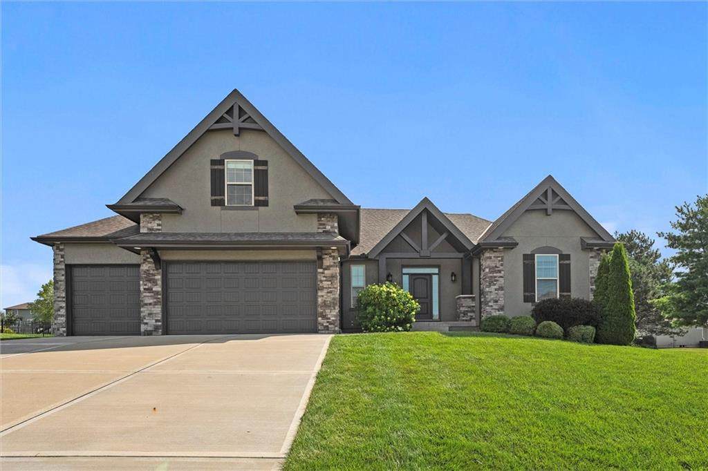 704 Admiral Byrd Drive - Photo 1