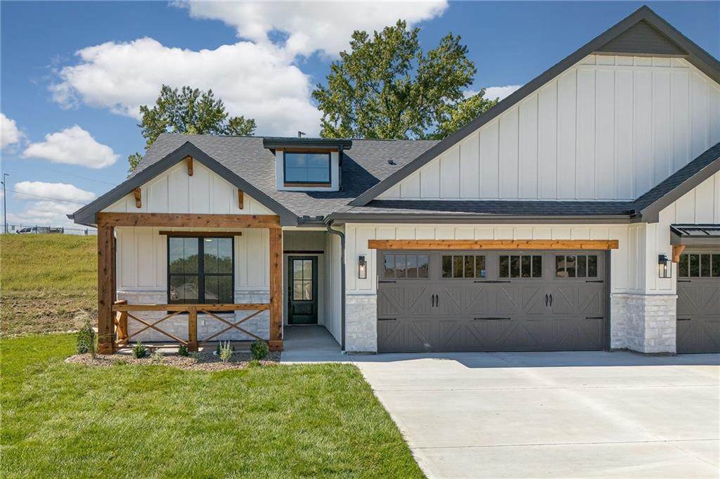 1400 Country Court - Photo 1