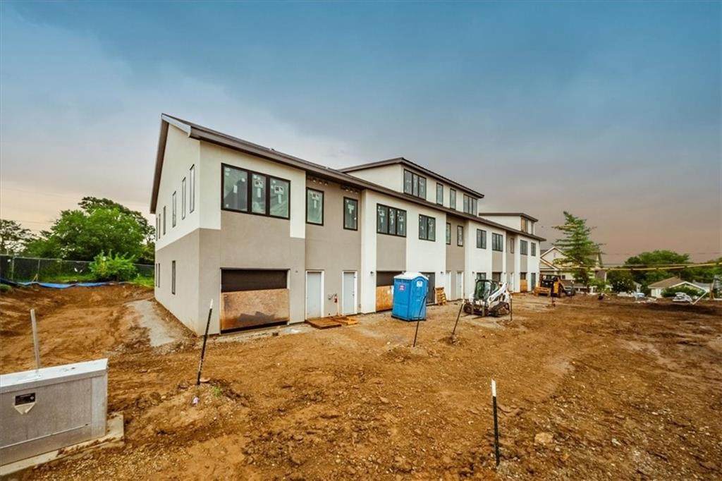 1209 E 29th Street - Photo 1